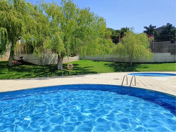 Piscina municipal Navarcles opiniones